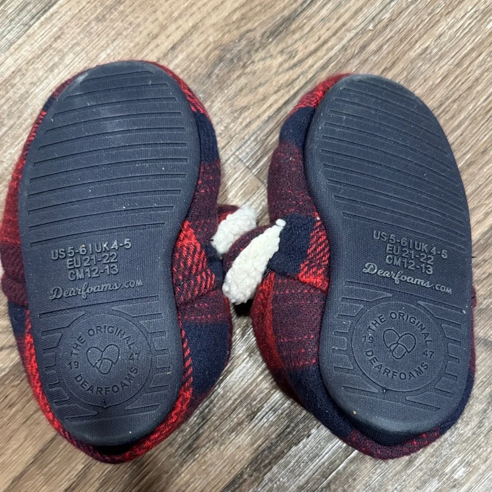 Dearfoams Lil Bear Kids Red and Black Slippers